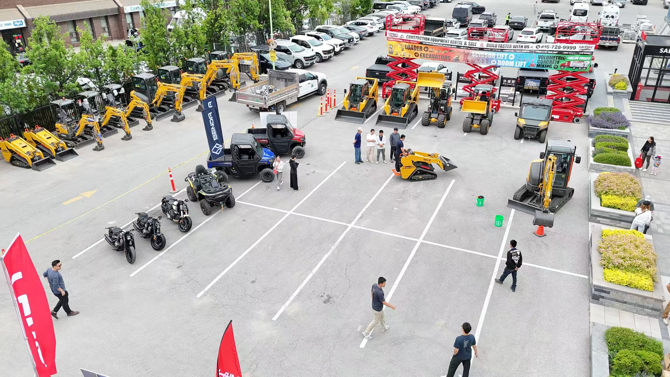 Mr.Bin Outdoor Building Supply Summer Vendor Event 2026 现场全景 panorama, Scarborough